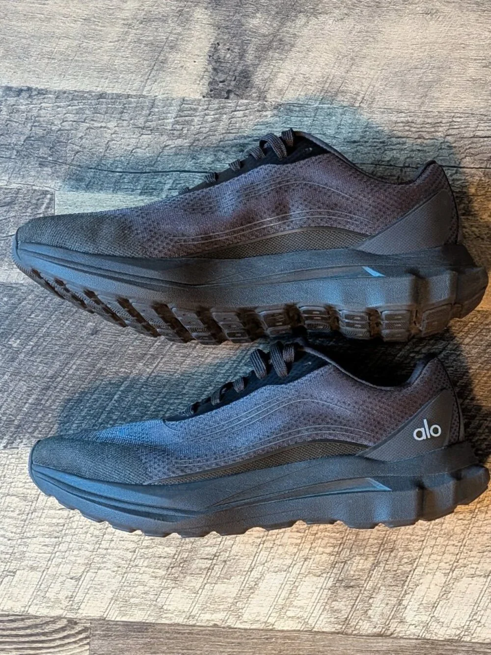 Alo Runner Shoes Espresso Breathable Mesh Upper